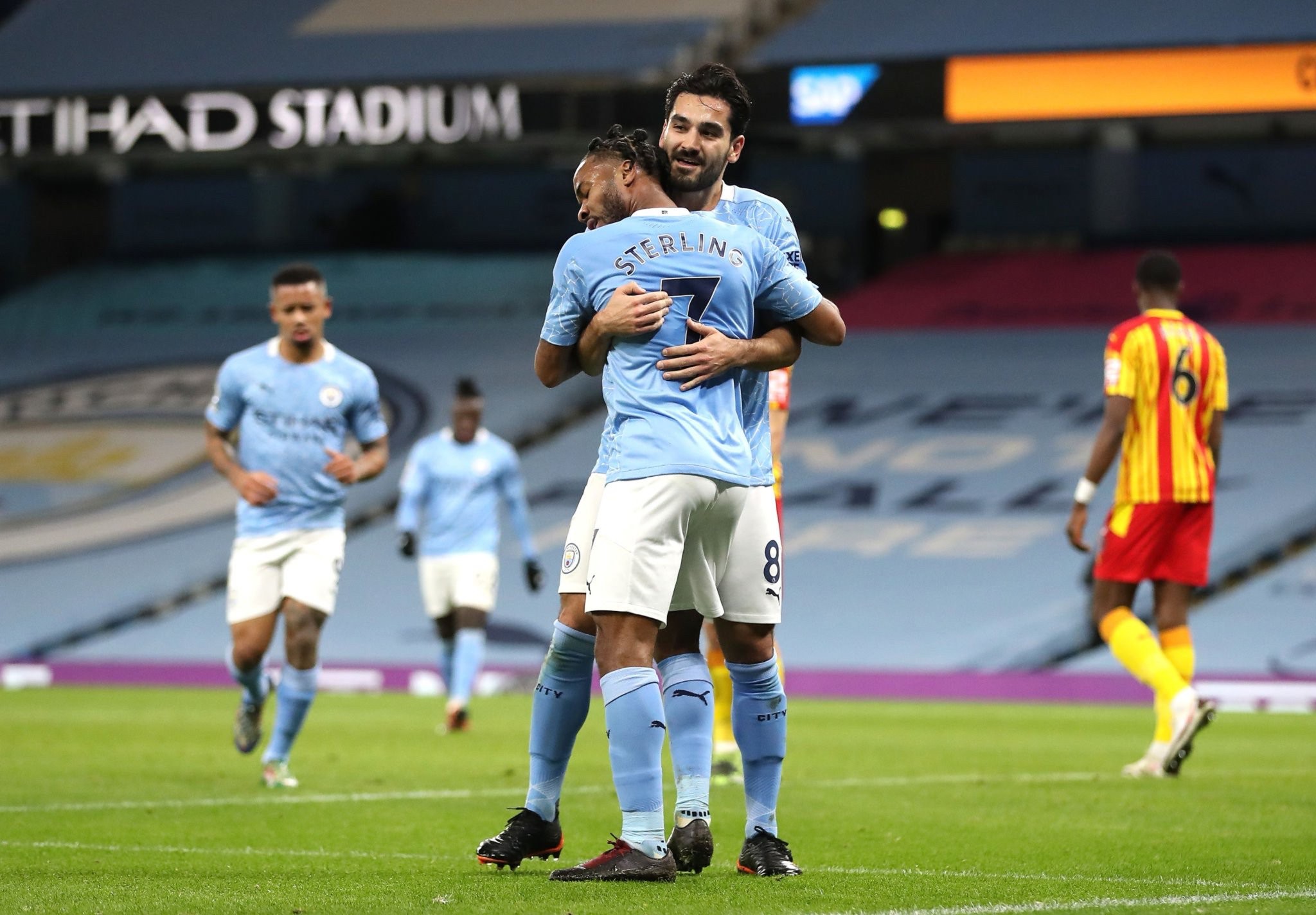 进攻战术上 进攻战术上